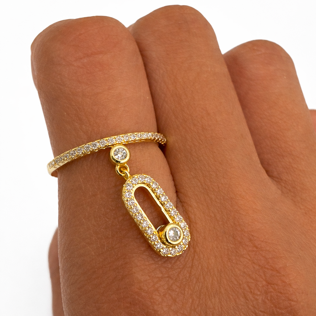 LINKED SPARKLE CHARM RING