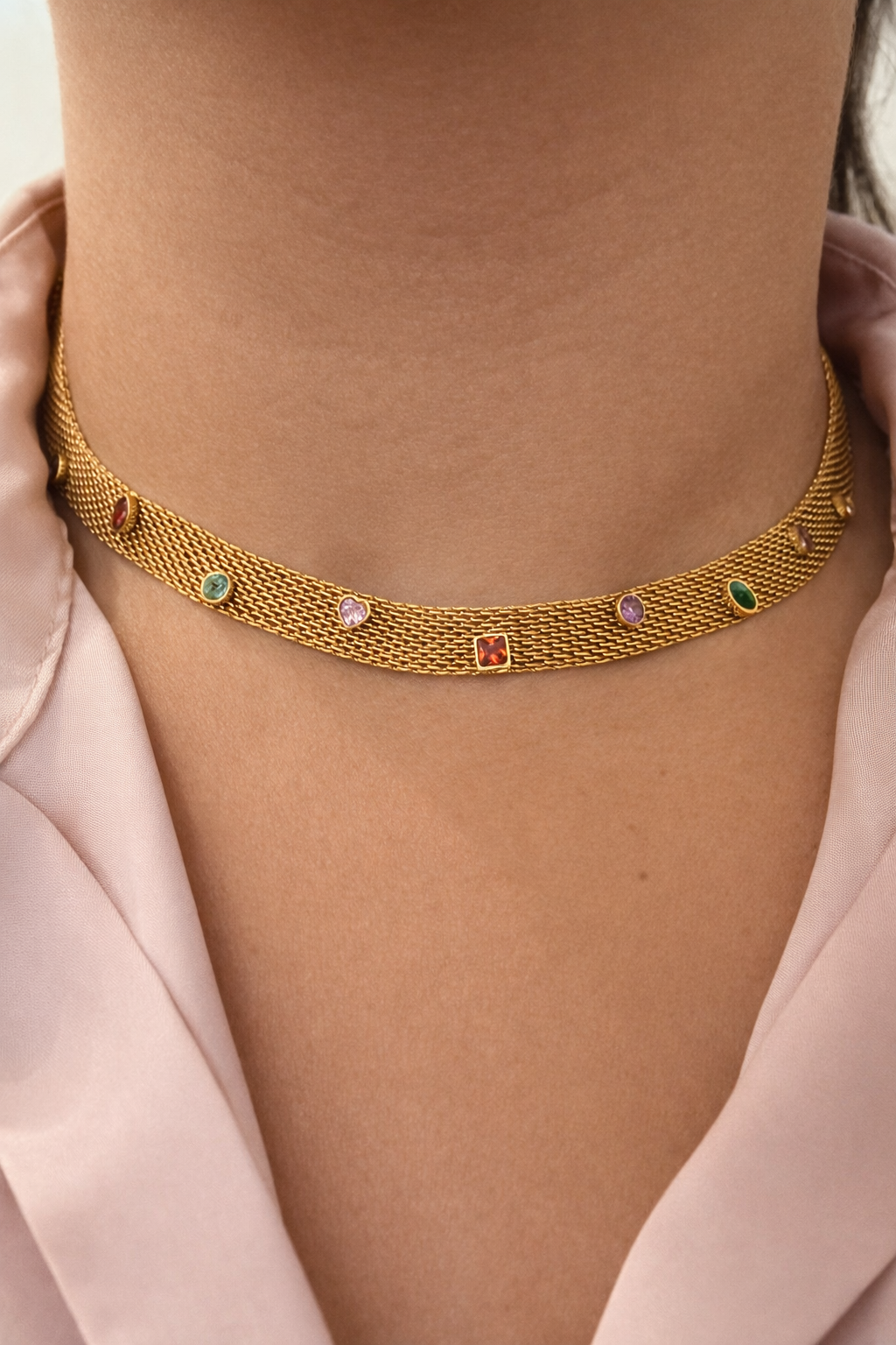 MULTICOLOR GEM MESH CHOKER