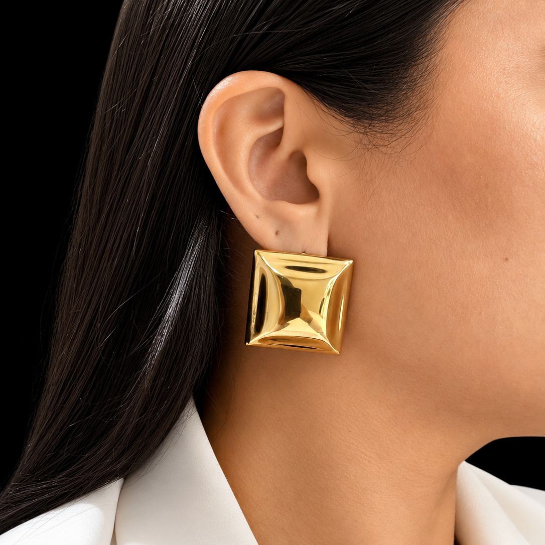 MIRAGE SQUARE STUD EARRINGS