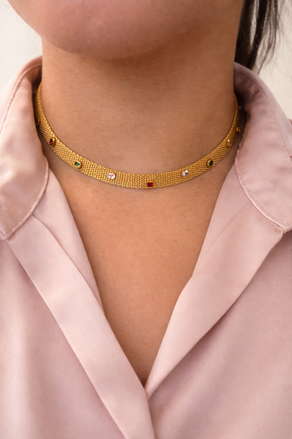 MULTICOLOR GEM MESH CHOKER