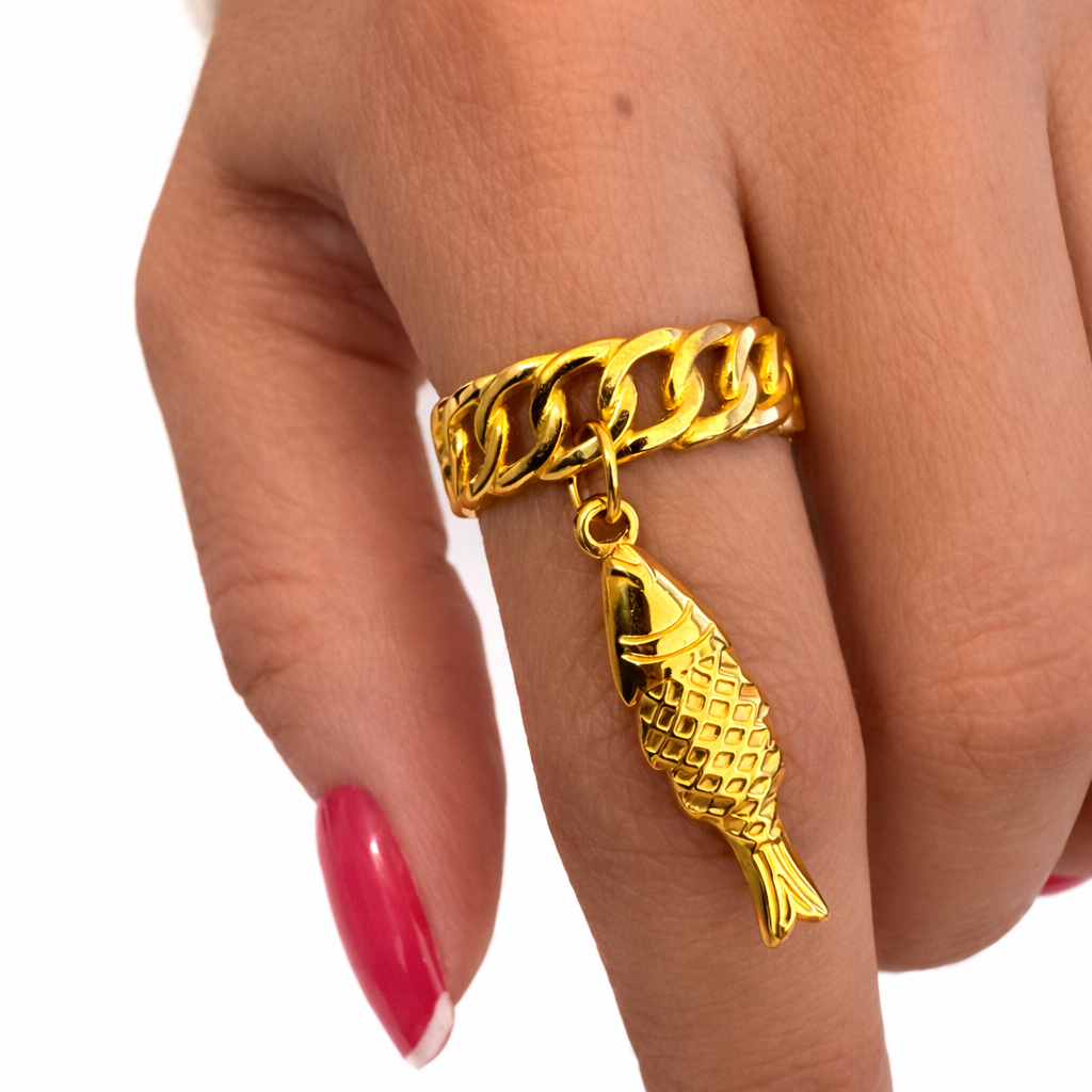 GOLDEN TIDE CHARM RINGS