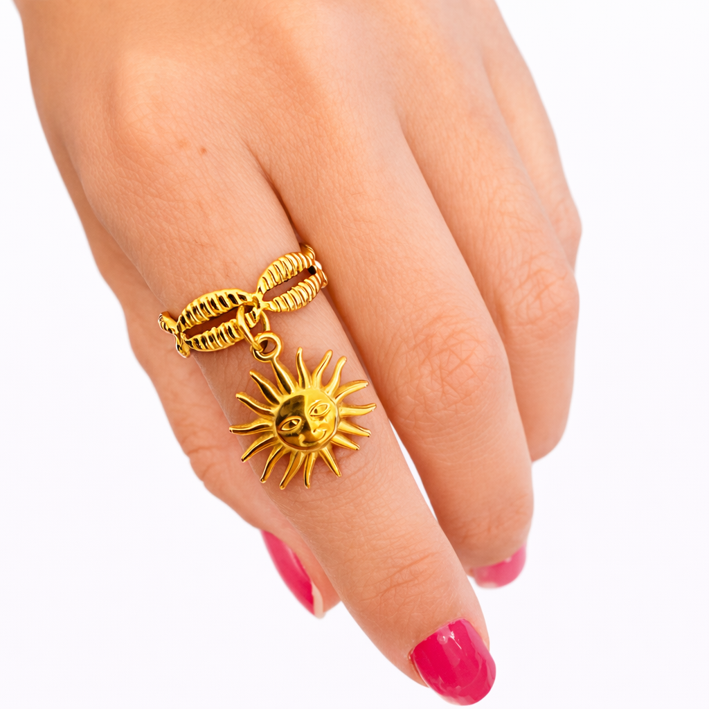 GOLDEN TIDE CHARM RINGS