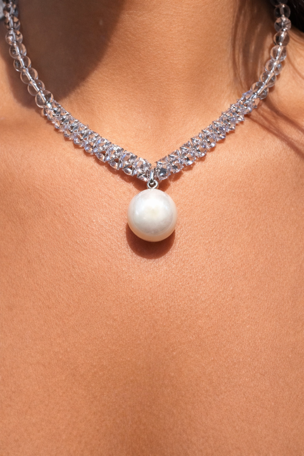 LUNA PEARL CRYSTAL NECKLACE