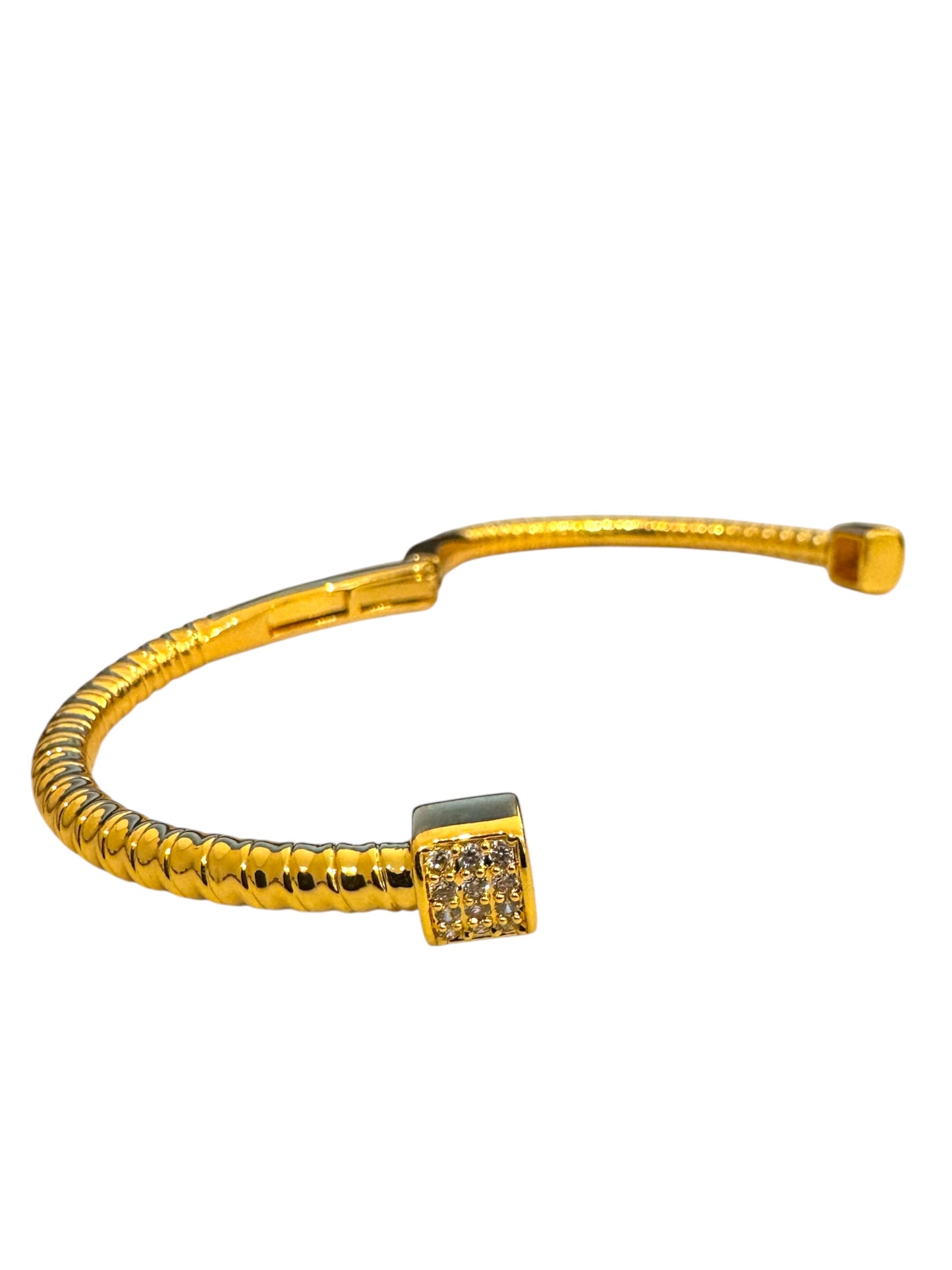 JENNY GOLD CRYSTAL OPEN CUFF BRACELET